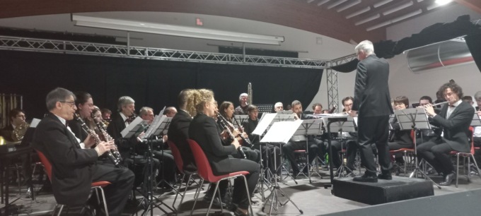 L’Orchestra Fiati di Valtellina incanta il Polifunzionale