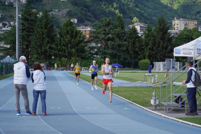 In pista a Chiavenna: corse e concorsi con 250 atleti/gara