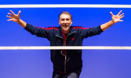 Andrea Zorzi sul palco di Valfurva con “La leggenda del pallavolista volante”: