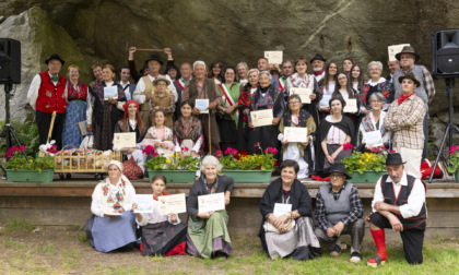 Rassegna Mandamentale dei Costumi Tradizionali: un successo ieri in Val Masino per la grande festa del folklore locale