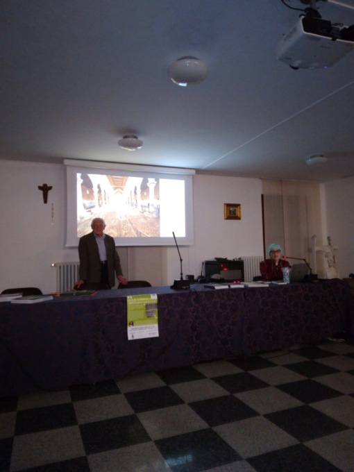 Emanuela Fogliadini ha raccontato i mosaici pavimentati di Aquileia al pubblico del Sicomoro
