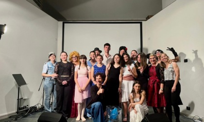 La "Canzone del Secolo", bello spettacolo degli allievi di canto di Consuelo Orsingher