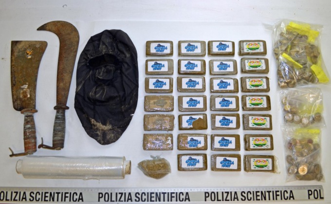 Operazione Antidroga: la Polizia di Stato smantella base di spaccio nei boschi di Talamona