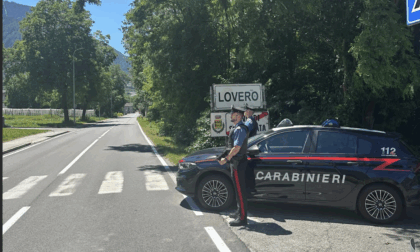 Blitz nei boschi di Lovero: arrestato un giovane, denunciato un complice