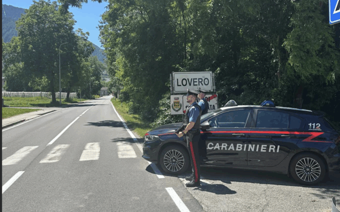 Blitz nei boschi di Lovero: arrestato un giovane, denunciato un complice