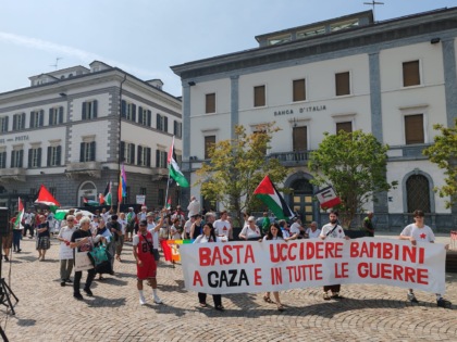 Pentole vuote e silenzi carichi di dolore: Sondrio in marcia per Gaza
