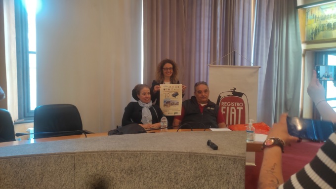 Sondrio celebra i 70 anni della Fiat 600: raduno storico a sostegno della ricerca sul midollo spinale