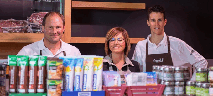La macelleria Longa Carni premiata come “Attività Storica”