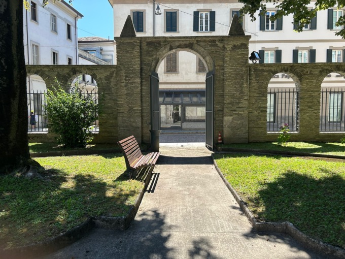 Il Giardinetto Sud di Palazzo Muzio riapre al pubblico: un angolo verde restituito alla città