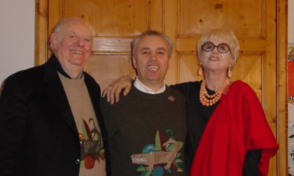 Mario Pirovano porta “Mistero Buffo” a Chiavenna: il teatro di Fo e Rame torna in piazza
