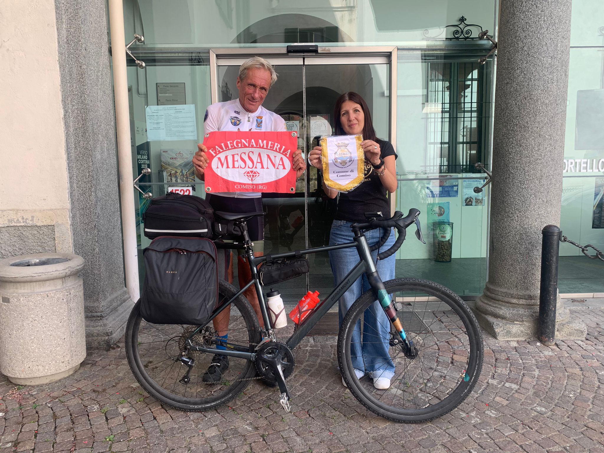 Leonardo cavazz con il vicesidnaco di Morbegno, Anna Gusmeroli - 2