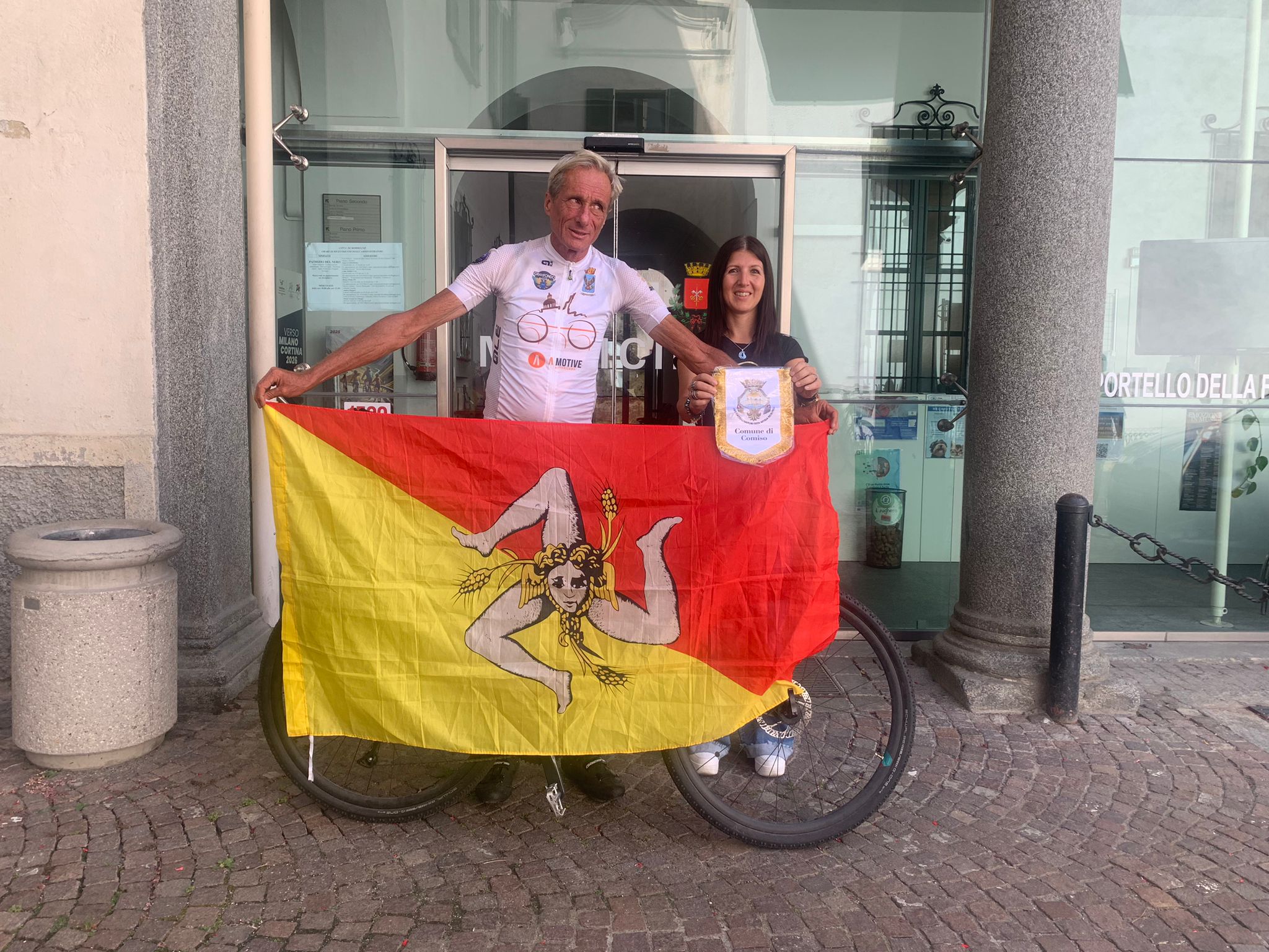 Leonardo cavazz con il vicesidnaco di Morbegno, Anna Gusmeroli
