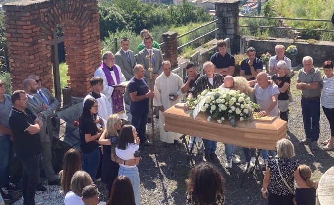 Samuele, morto da buon pastore: folla commossa ai funerali