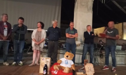 Nonostante le polemiche Bormio e le valli hanno festeggiato l’alpinista Marco Confortola