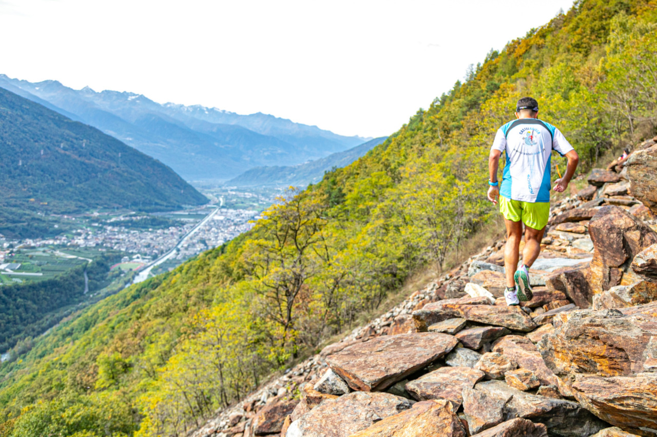 Corsa del Sole 2025: l’autunno valtellinese si veste di sport
