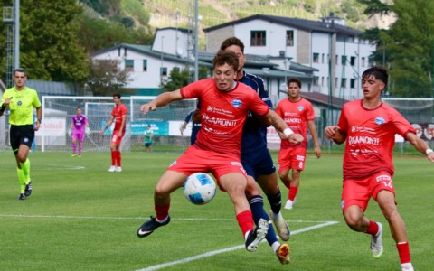 Terza sconfitta consecutiva per la Nuova Sondrio: alla Castellina passa la Varesina 2-0