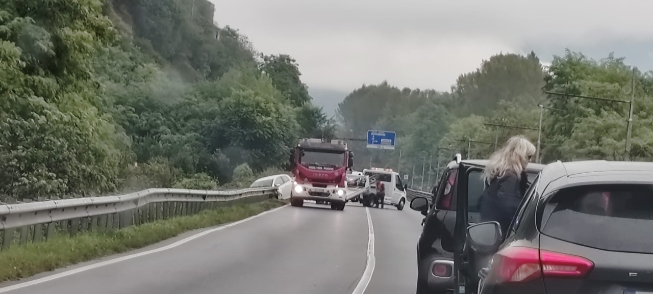 Incidente sulla Statale 38, traffico in tilt a Sondrio