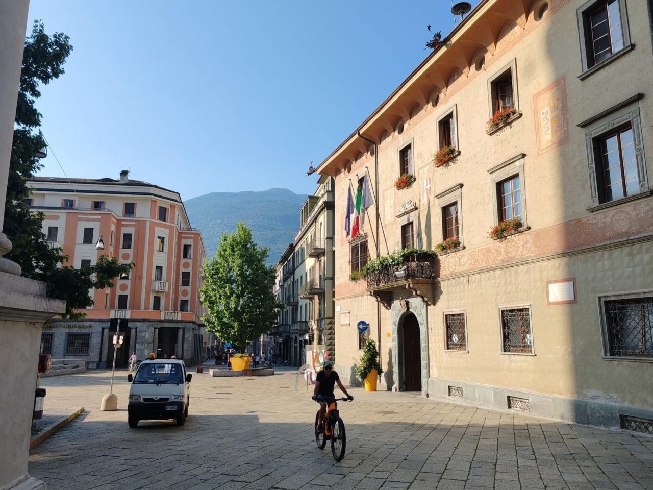 Terminati i primi lavori di asfaltatura di via Lusardi