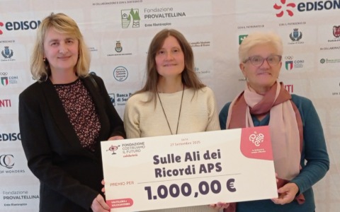 Premio Costruiamo il Futuro: riconoscimento a “Sulle Ali dei Ricordi” per il progetto sulla Gentilezza
