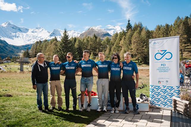 Grande successo per la prima edizione della Cronoscalata Alpe Motta: sport, emozioni e memoria del Giro d’Italia