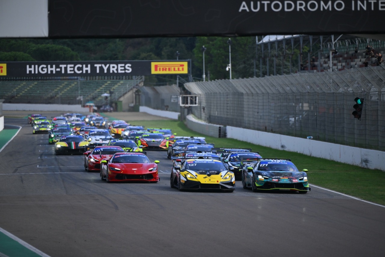 Secondo posto per Giuseppe Forenzi ad Imola nel Campionato Italiano GT Sprint
