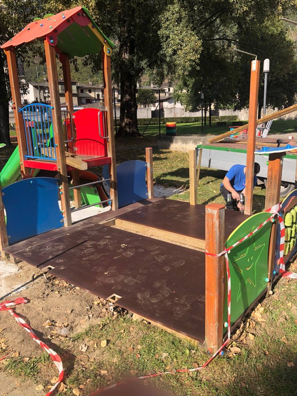 Al via la riqualificazione dei parchi giochi