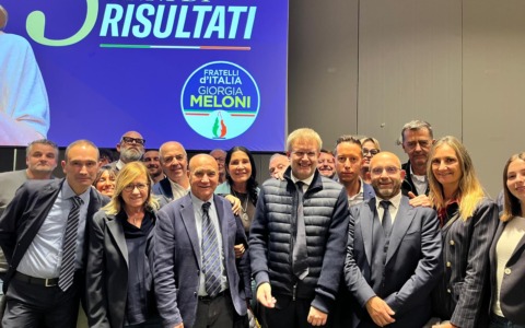 Un’ampia delegazione valtellinese al Convegno Regionale FdI: attenzione agli enti locali e alle Olimpiadi 2026