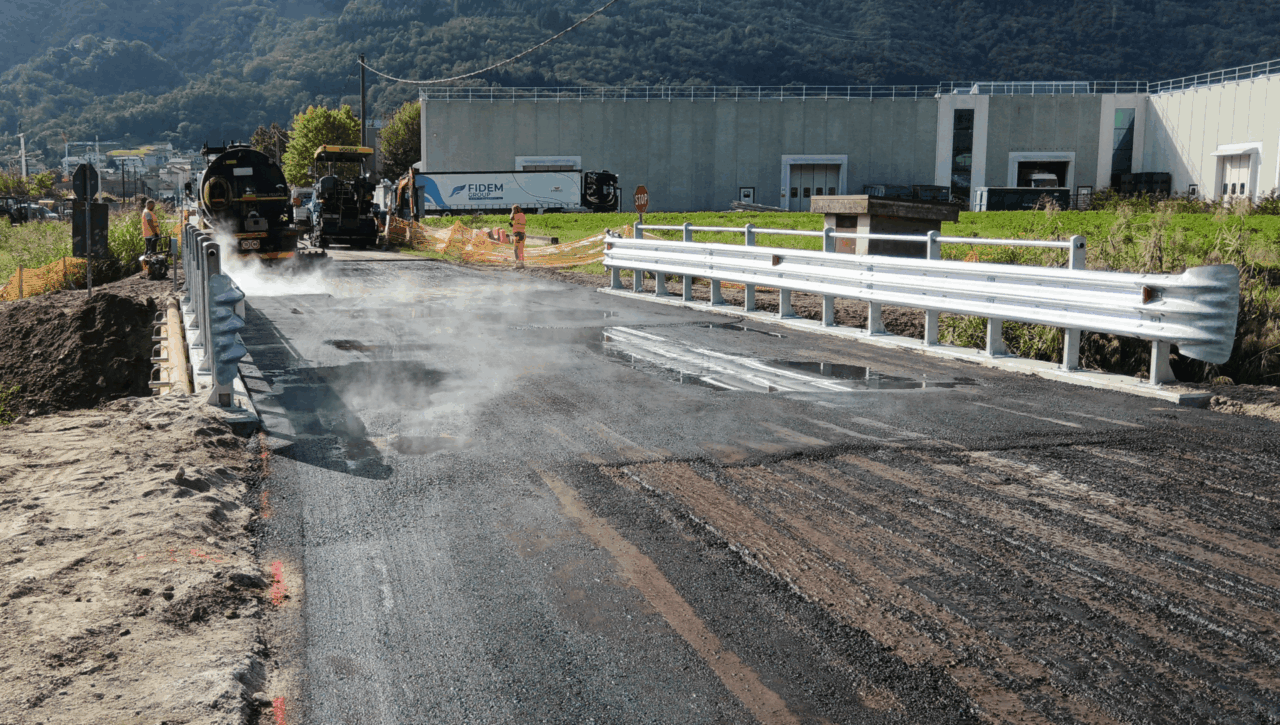 Lavori completati sul ponte, riapre la Mantello–Rogolo