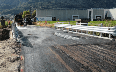 Lavori completati sul ponte, riapre la Mantello–Rogolo