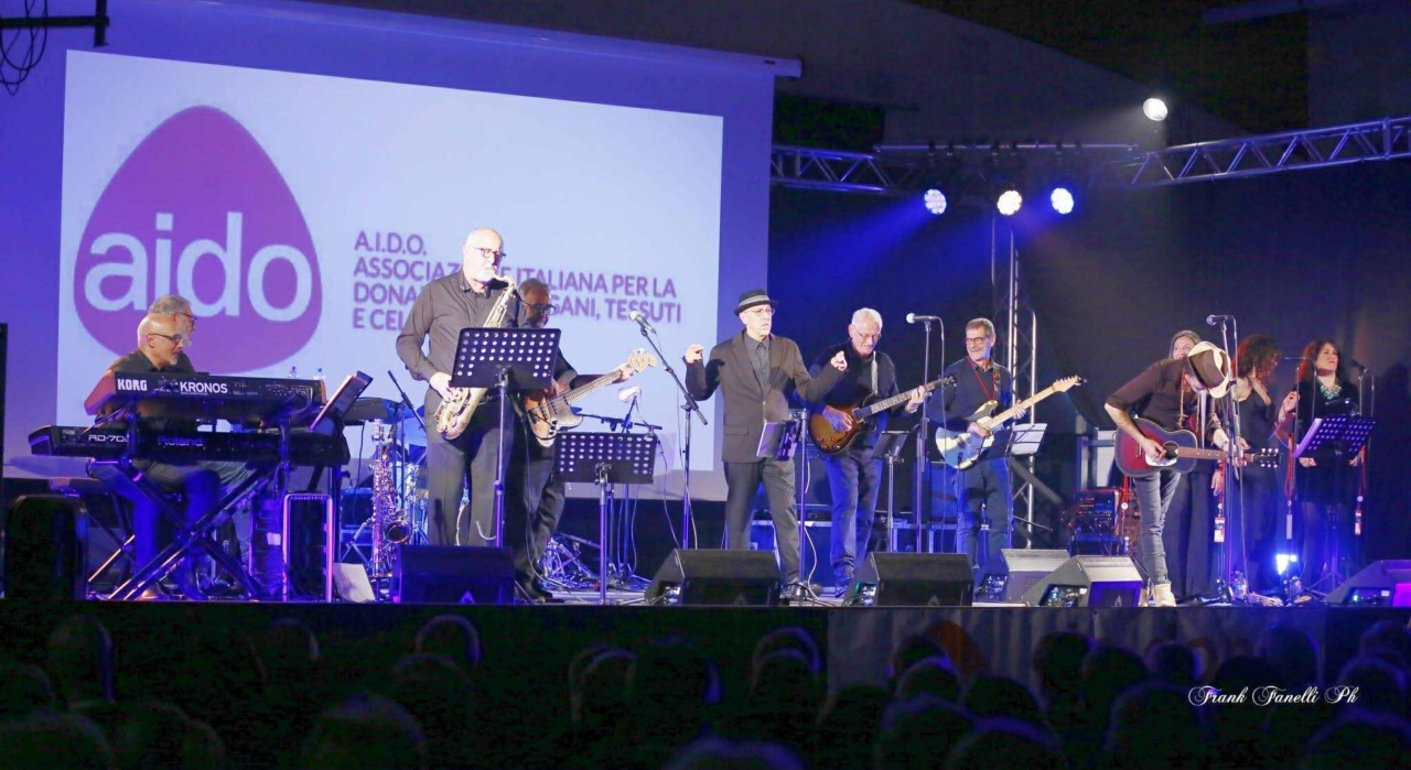 Il ruggito di Fausto Leali per aiutare Aido