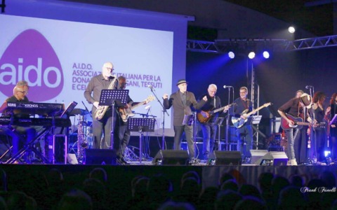 Il ruggito di Fausto Leali per aiutare Aido