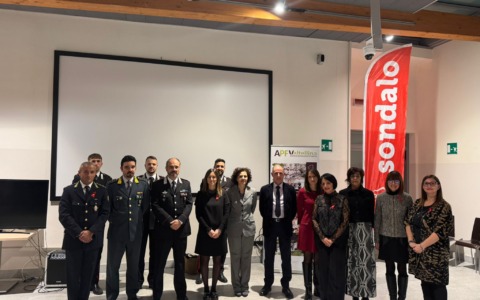 Torna la “Cena in Rosso”