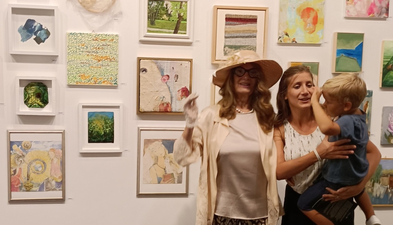 Anna Galanga ha esposto in tutta Europa