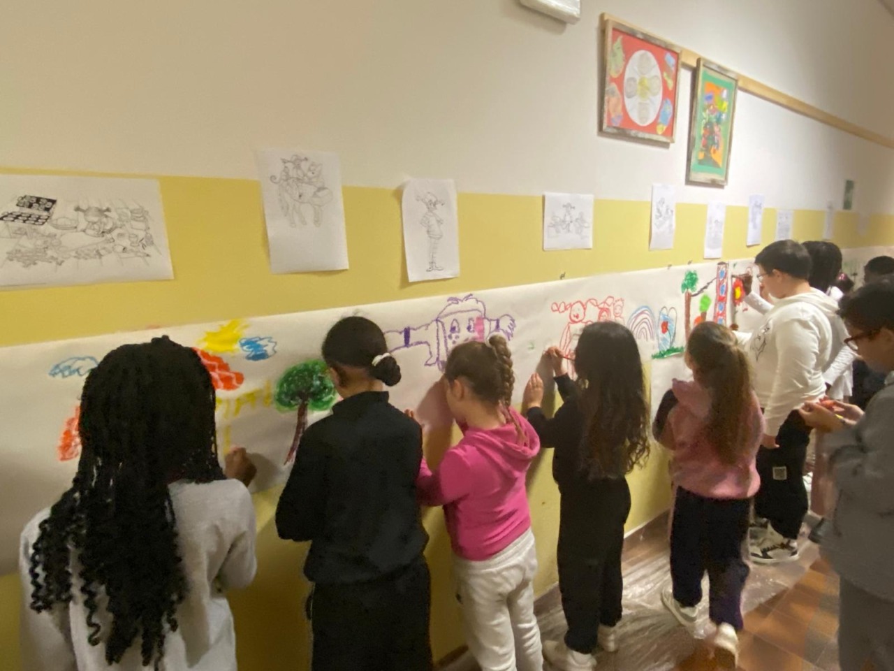 Gli alunni festeggiano il compleanno di Pippi Calzelunghe