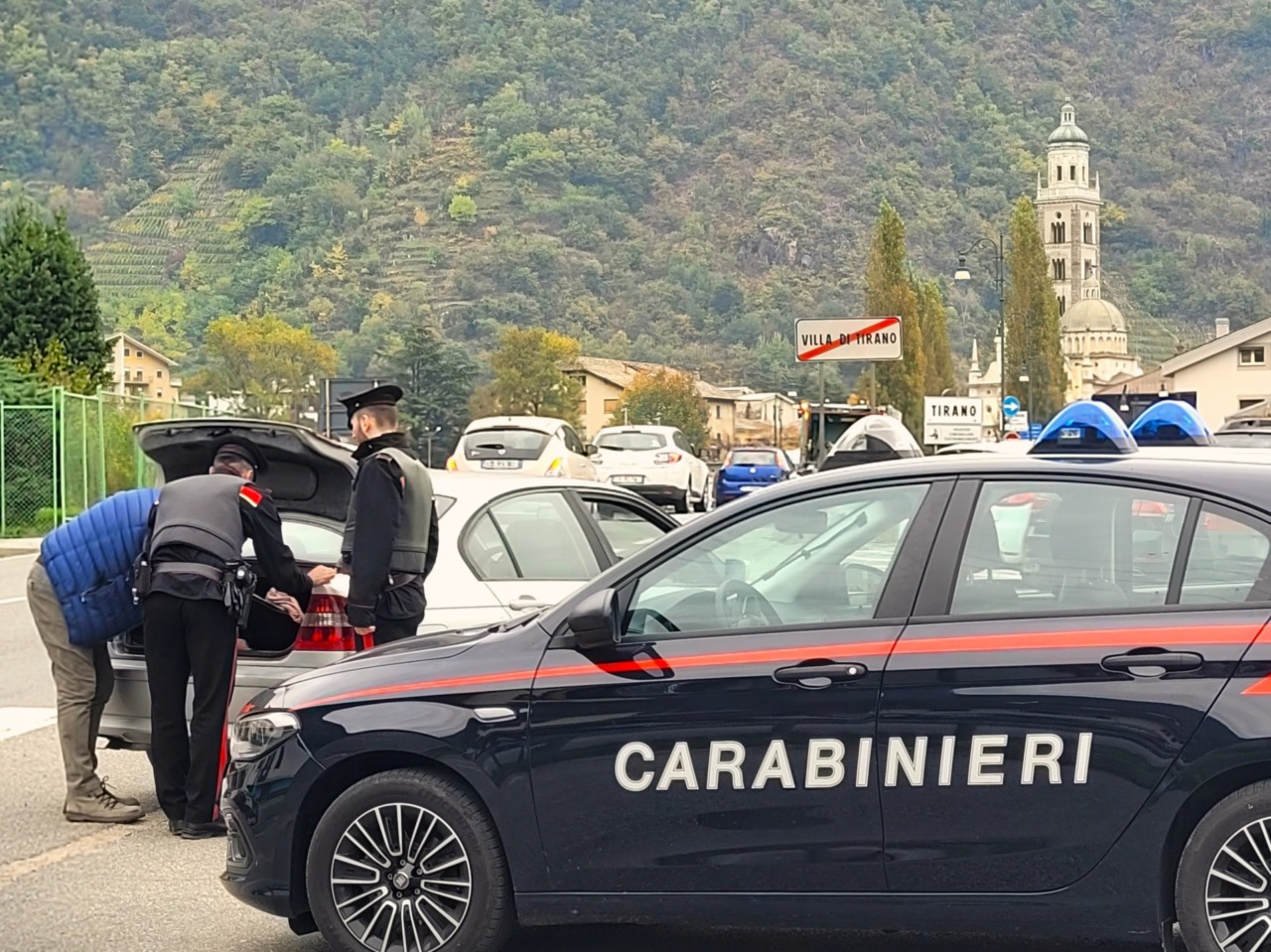 Scattano le manette in Alta Valle: due condannati finiscono in carcere