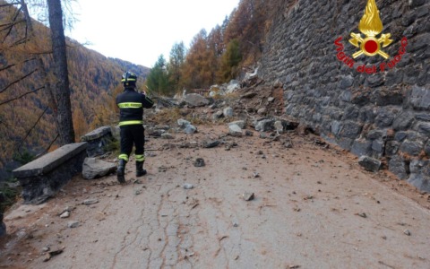 Frana sulla strada per Campo Franscia – IL VIDEO E LE FOTO
