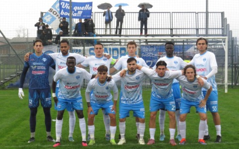 Nuova Sondrio, altri gol ma niente punti: a Merate finisce 4-2 sotto la pioggia