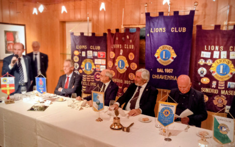 I Lions della Provincia di Sondrio celebrano il Natale: oltre 80 soci riuniti nel segno dell’amicizia e del servizio