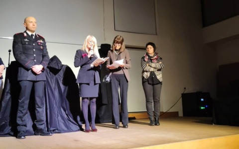 Spettacolo straordinario contro la violenza