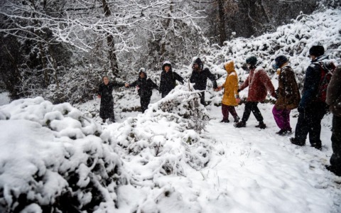 Tre giorni di cammino e cultura in Valtellina: arte, natura e comunità da Grosio a Piateda