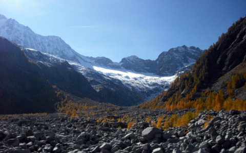 “Uomini e Pietre”, in città una mostra tra storia, materia e identità