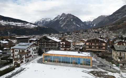Bormio inaugura le nuove infrastrutture olimpiche: Stelvio Olympic Ski Center e Pentagono Center pronti per Milano Cortina 2026
