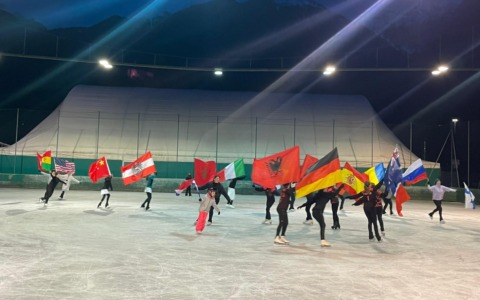 A Sondalo “Aspettando le Olimpiadi… On Ice” un grande spettacolo sul ghiaccio in anteprima assoluta per il Gabinàt Sondalin