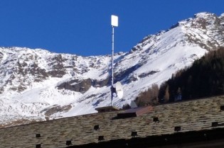 RF Com cresce, investe e si espande