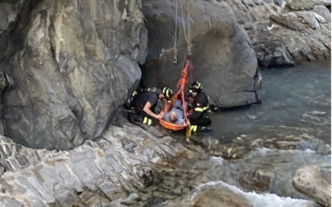 Chiavenna, cade dal ponte sul Mera: uomo miracolosamente illeso