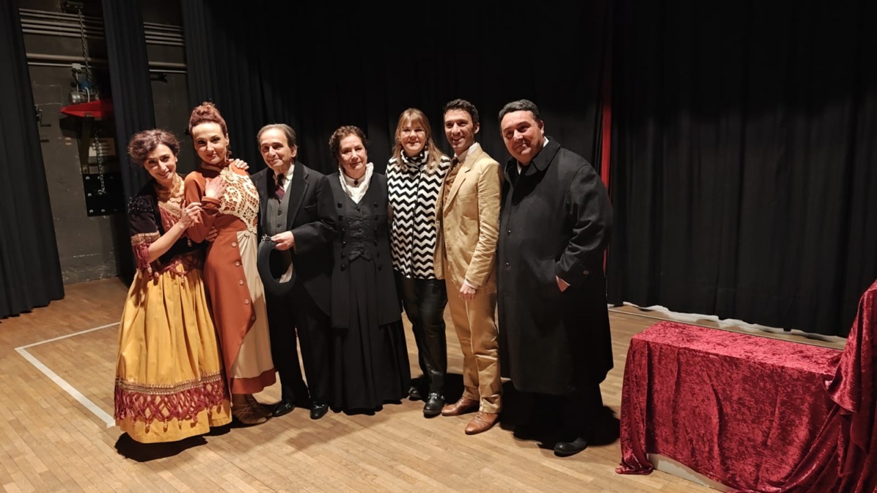 Un Pirandello in stile… napoletano per incantare il pubblico del Mignon