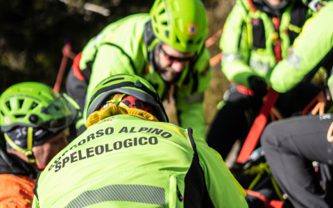 Cade nell’alveo del torrente all’Alpe Vago: paura a Livigno