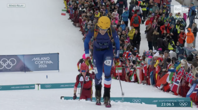 Staffetta mista da brividi: trionfa la Francia, ma che cuore l’Italia di Michele Boscacci e Alba de Silvestro