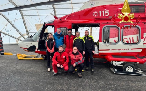 Lo snowboarder salvato incontra chi l’ha soccorso