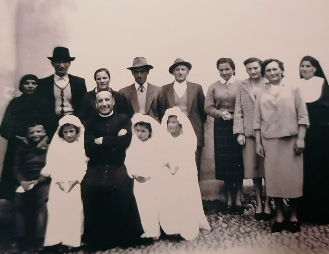 La frazione di Cologna vuole ricordare l’opera di don Siro Cabello